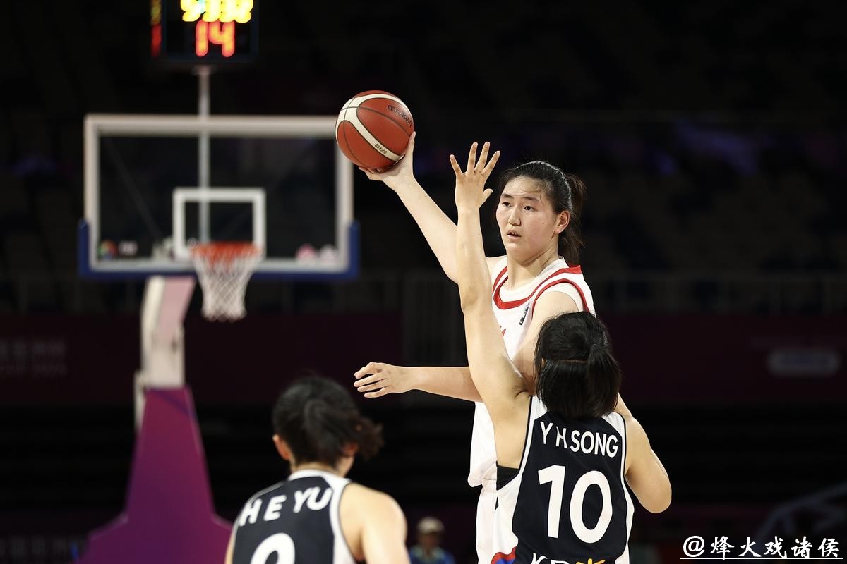 张子宇首发出战8分钟砍两双!山东女篮103 张子宇首发出战8分钟砍两双!山东女篮103